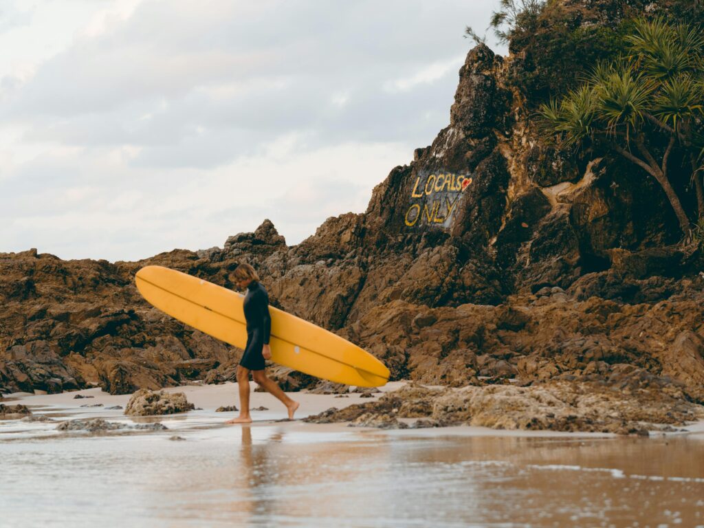 alt="Een local surfer in Australië"